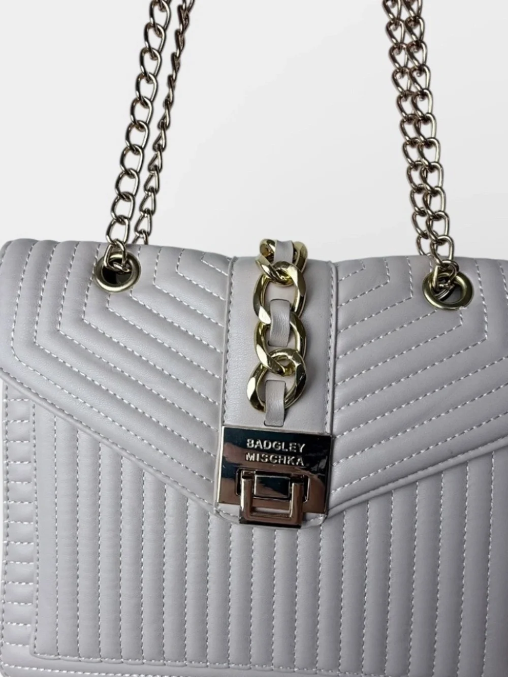 Badgley Mischka Quilted Crossbody Purse Bag Creme